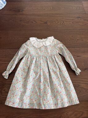 Girl’s dress